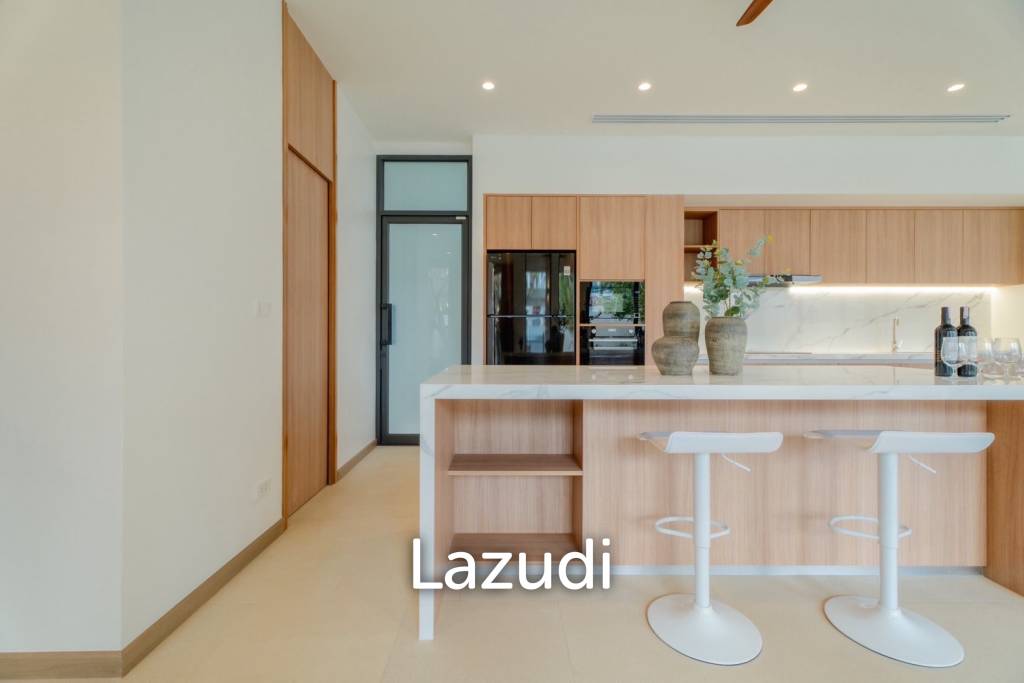 A luxurious 3-Bedroom Pool villa near Rawai Beach