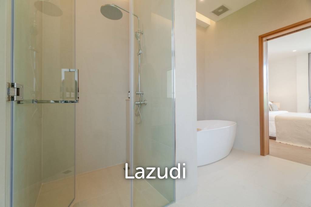 A luxurious 3-Bedroom Pool villa near Rawai Beach