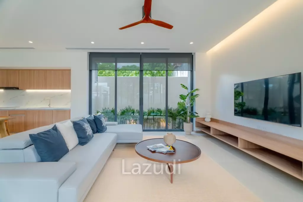 A luxurious 3-Bedroom Pool villa near Rawai Beach