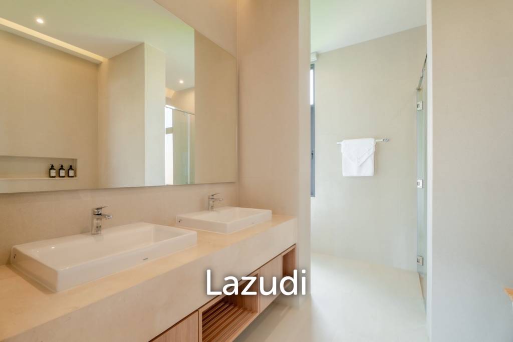 A luxurious 3-Bedroom Pool villa near Rawai Beach