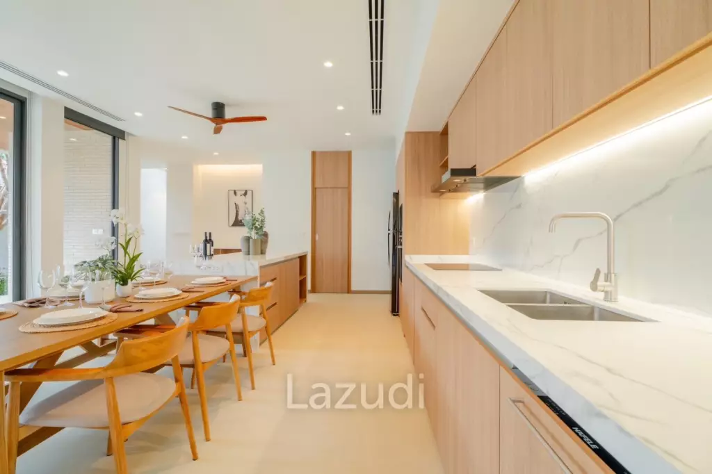 A luxurious 3-Bedroom Pool villa near Rawai Beach