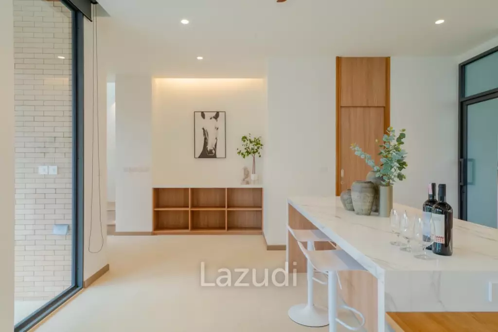 A luxurious 3-Bedroom Pool villa near Rawai Beach