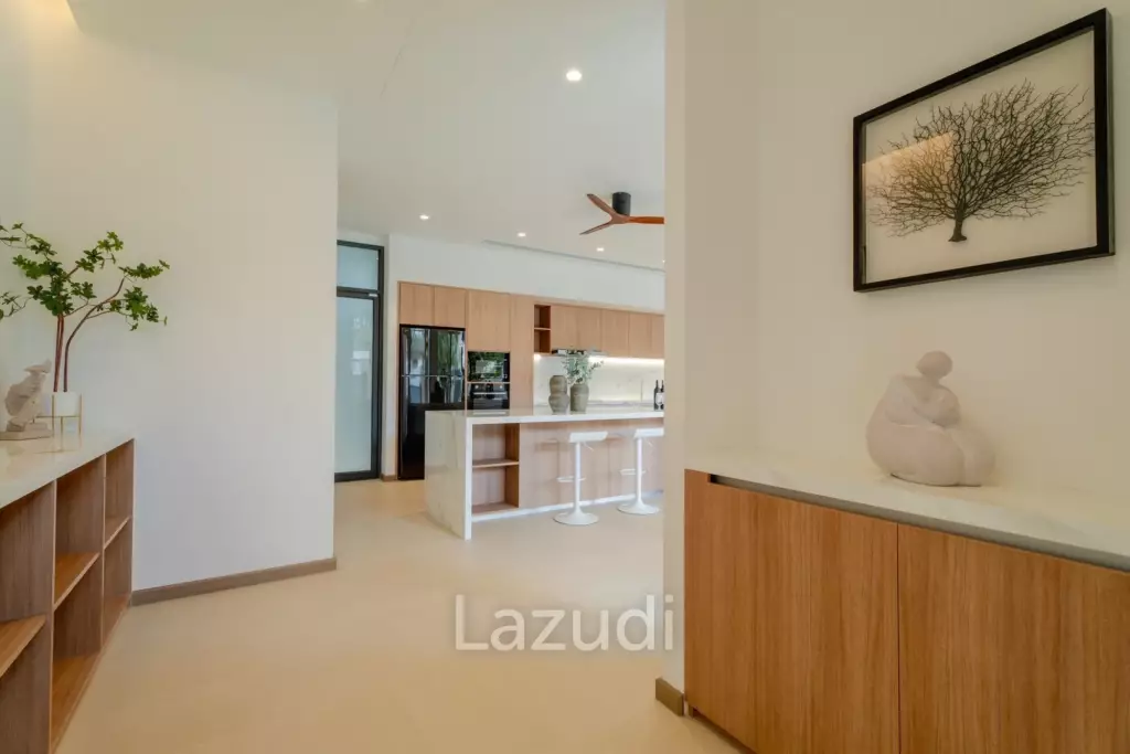 A luxurious 3-Bedroom Pool villa near Rawai Beach