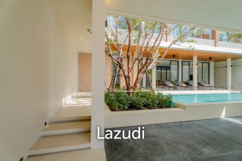 A luxurious 3-Bedroom Pool villa near Rawai Beach
