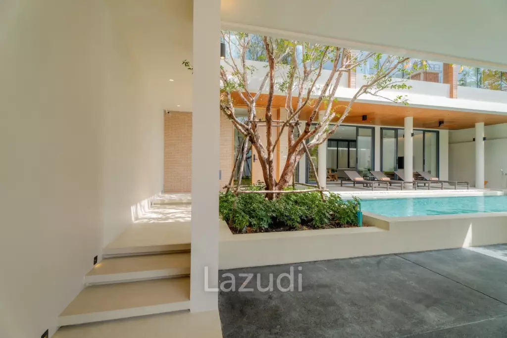 A luxurious 3-Bedroom Pool villa near Rawai Beach