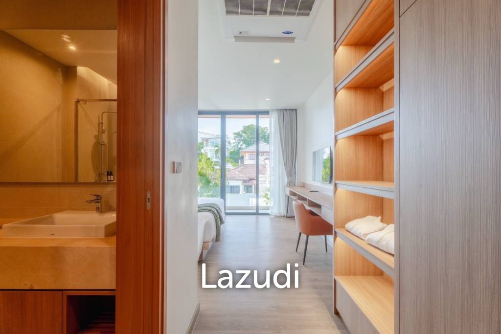A luxurious 3-Bedroom Pool villa near Rawai Beach