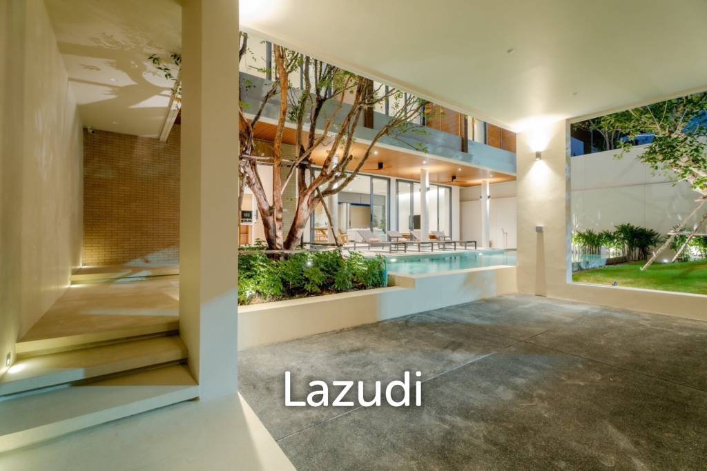 A luxurious 3-Bedroom Pool villa near Rawai Beach