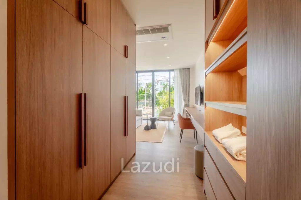 A luxurious 3-Bedroom Pool villa near Rawai Beach