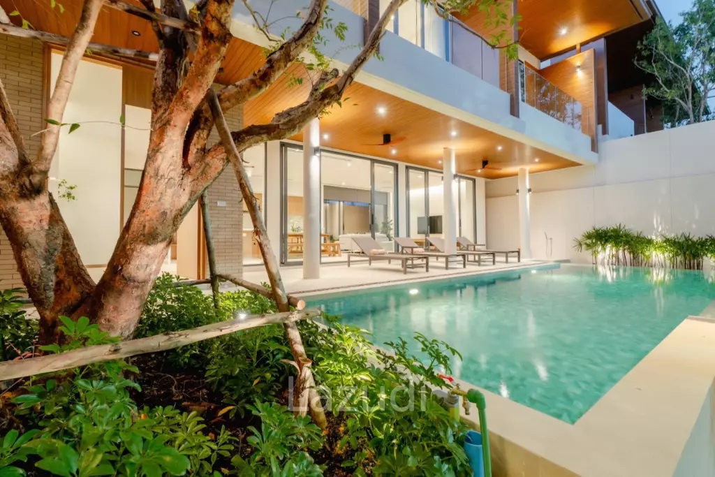 A luxurious 3-Bedroom Pool villa near Rawai Beach