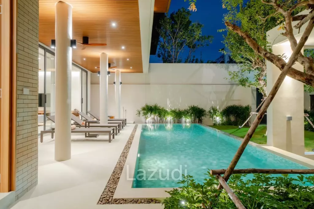 A luxurious 3-Bedroom Pool villa near Rawai Beach