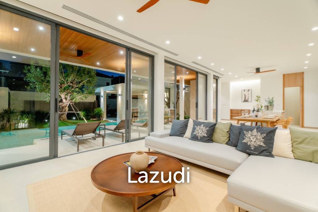 A luxurious 3-Bedroom Pool villa near Rawai Beach