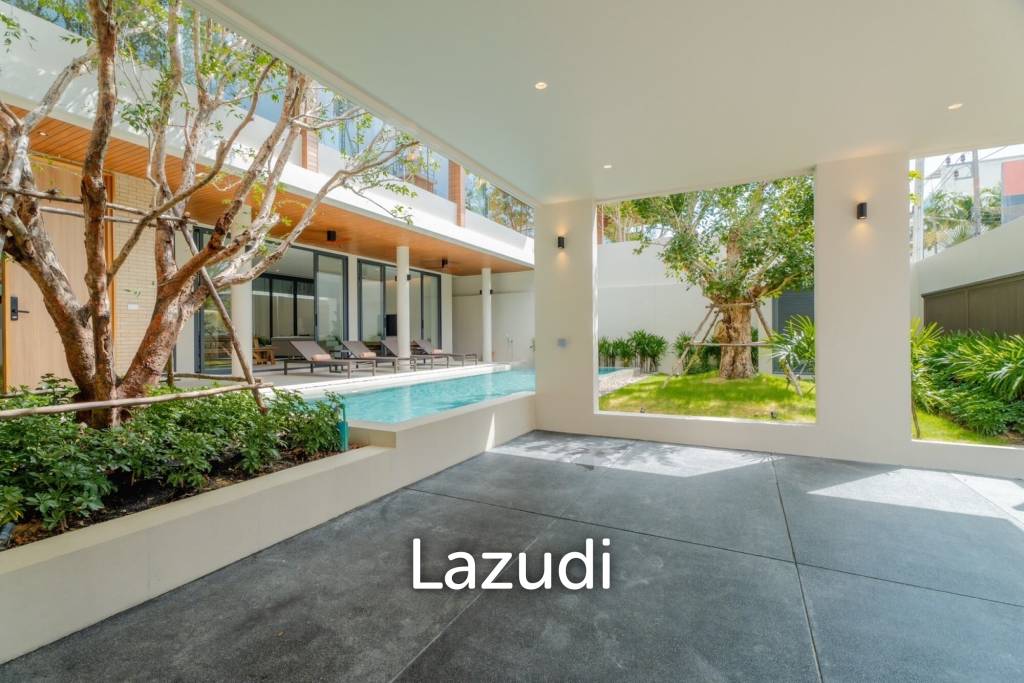 A luxurious 3-Bedroom Pool villa near Rawai Beach