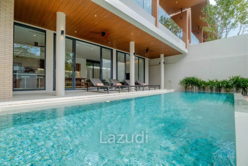 A luxurious 3-Bedroom Pool villa near Rawai Beach