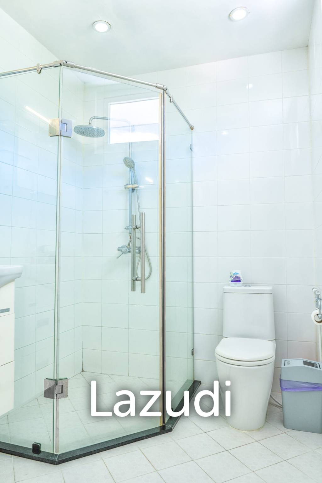 50m to the Beach, Townhouse with Private Pool in Bang Por