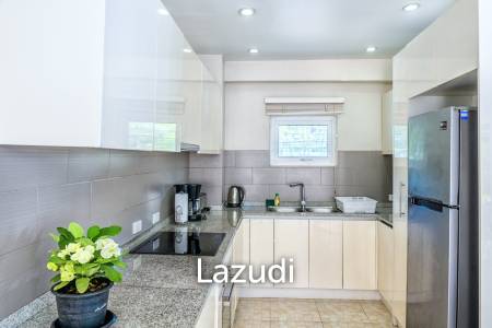 50m to the Beach, Townhouse with Private Pool in Bang Por