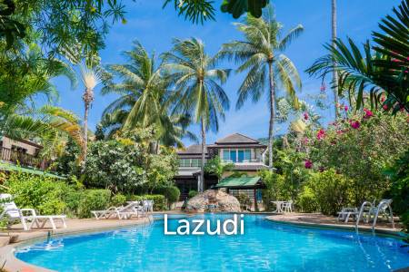 50m to the Beach, Townhouse with Private Pool in Bang Por