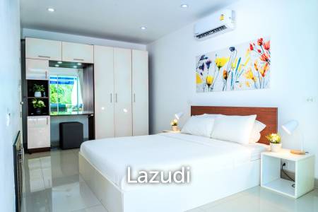 50m to the Beach, Townhouse with Private Pool in Bang Por