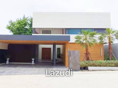 5 Bedrooms 7 Bathrooms 520 SQ.M. Manruetra pura