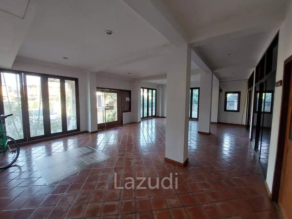 13 Rooms Apartment For Sale in Chiang Mai City