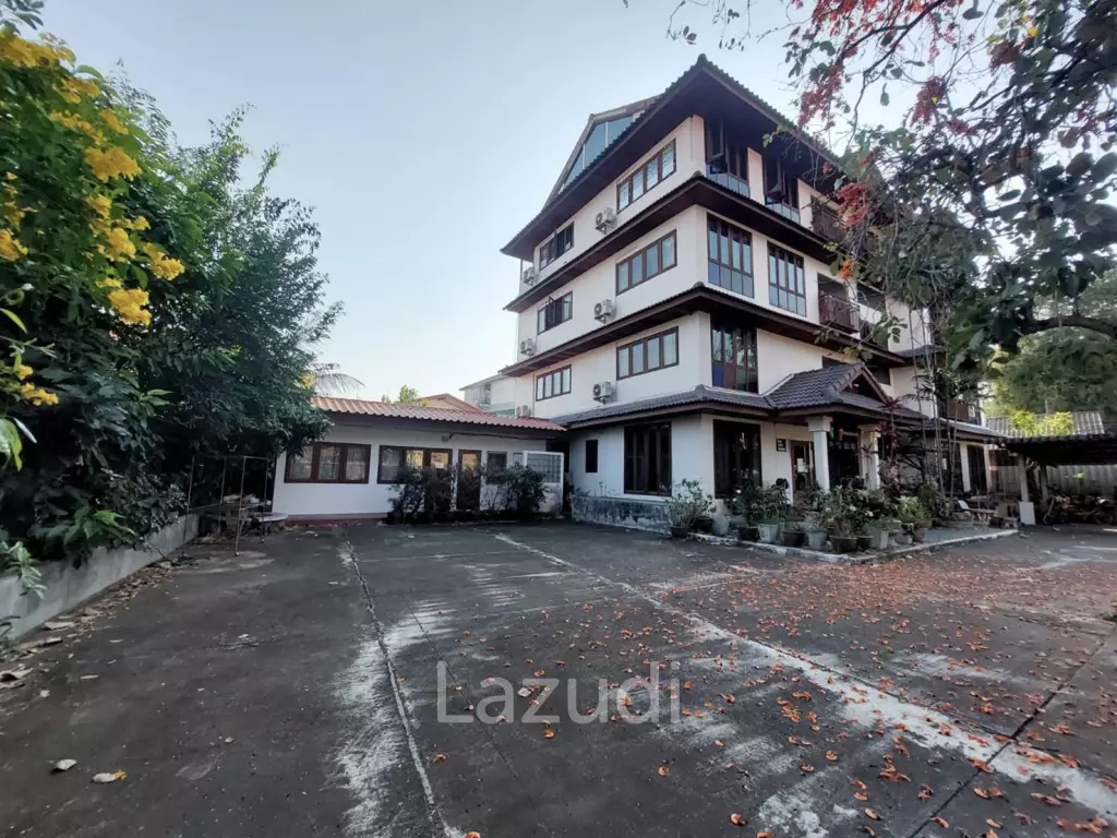 13 Rooms Apartment For Sale in Chiang Mai City