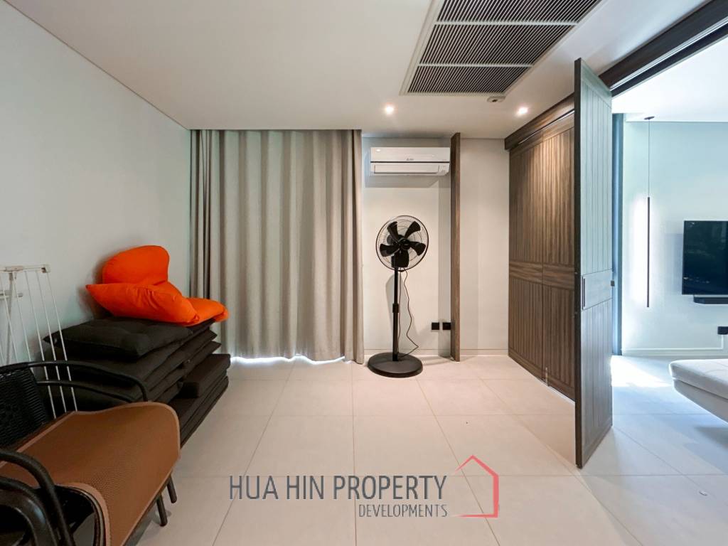 Baan Samranlom : 3 Bedroom Beachfront Villa