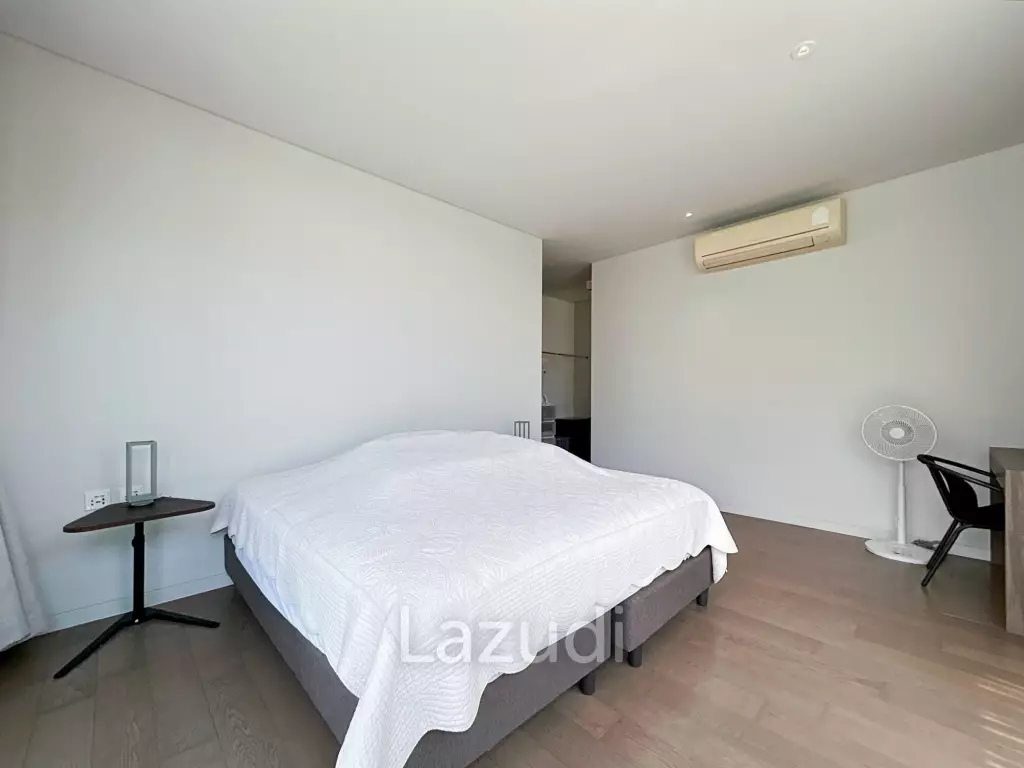 Baan Samranlom : 3 Bedroom Beachfront Villa