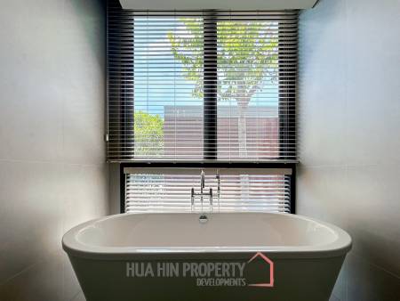 Baan Samranlom : 3 Bedroom Beachfront Villa