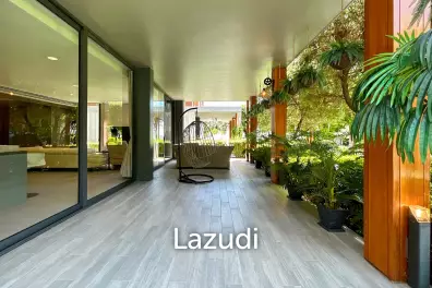 Baan Samranlom : 3 Bedroom Beachfront Villa