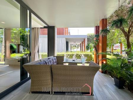 Baan Samranlom : 3 Bedroom Beachfront Villa