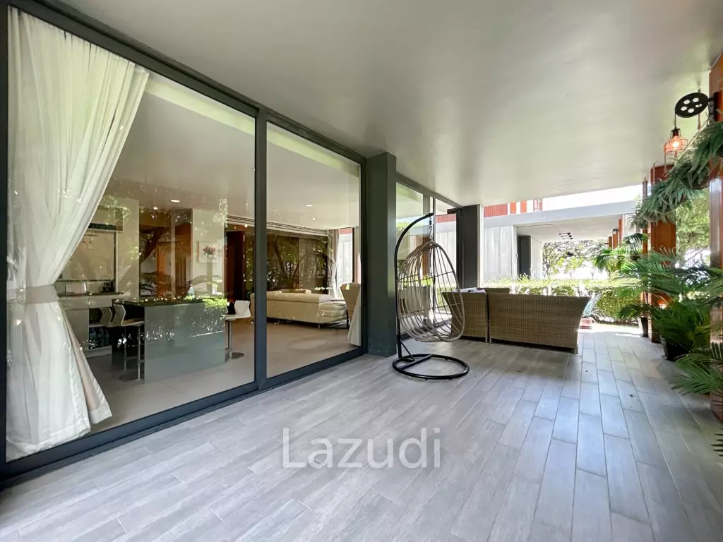 Baan Samranlom : 3 Bedroom Beachfront Villa