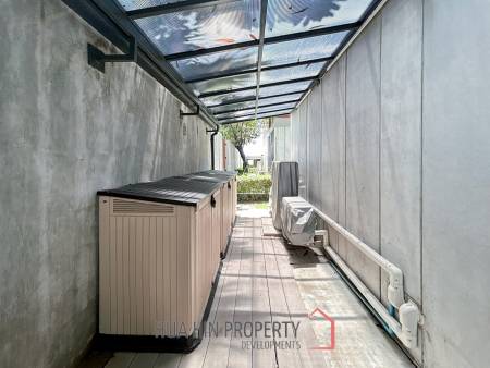 Baan Samranlom : 3 Bedroom Beachfront Villa