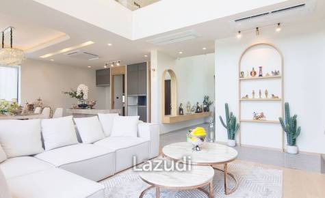 5 Bedrooms 7 Bathrooms 520 SQ.M. Manruetra pura
