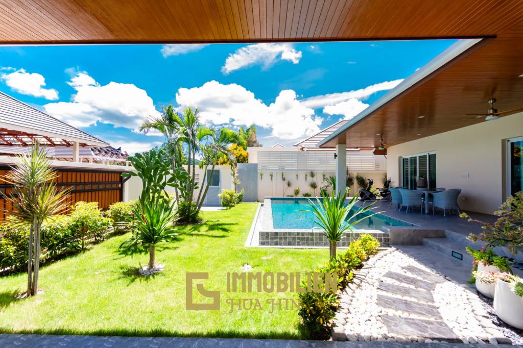 3 Beds 3 Baths 272.35 SQ.M Breeze Hill Hua Hin