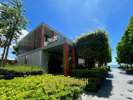 Baan Samranlom: 3 Bedroom Beachfront Villa