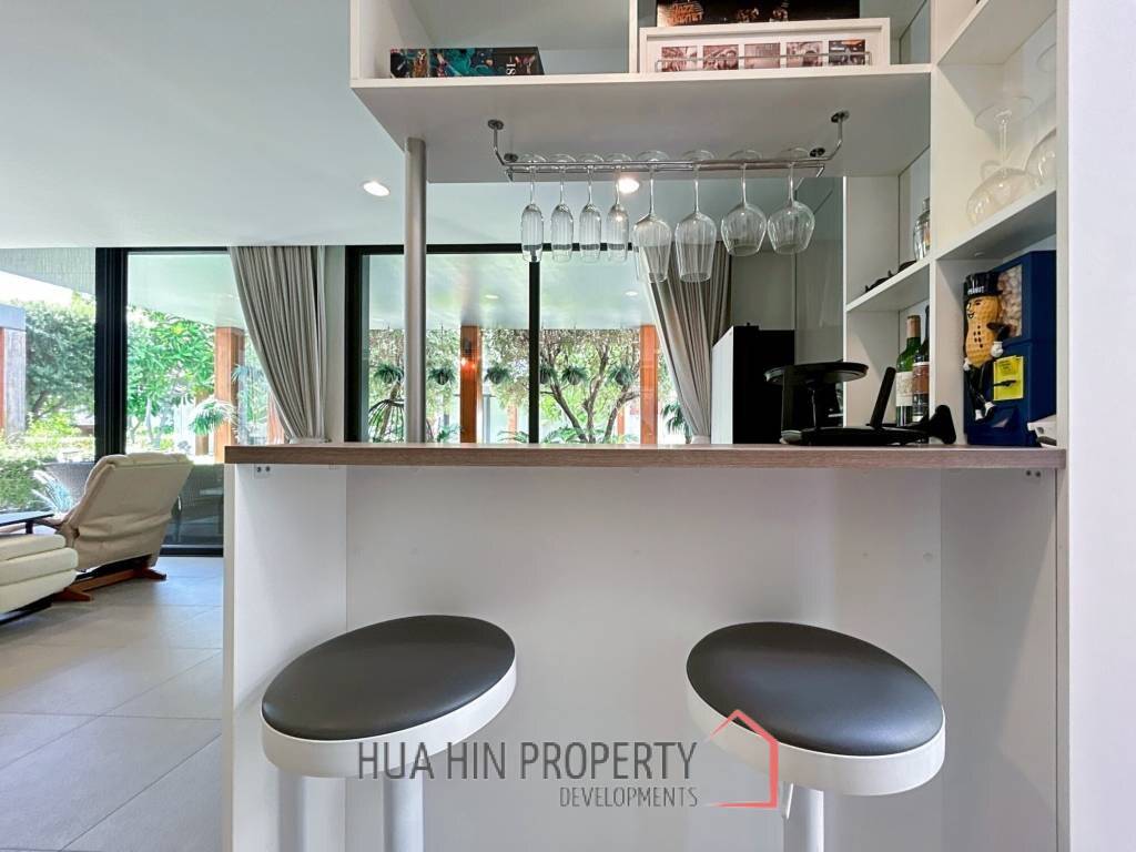 Baan Samranlom: 3 Bedroom Beachfront Villa