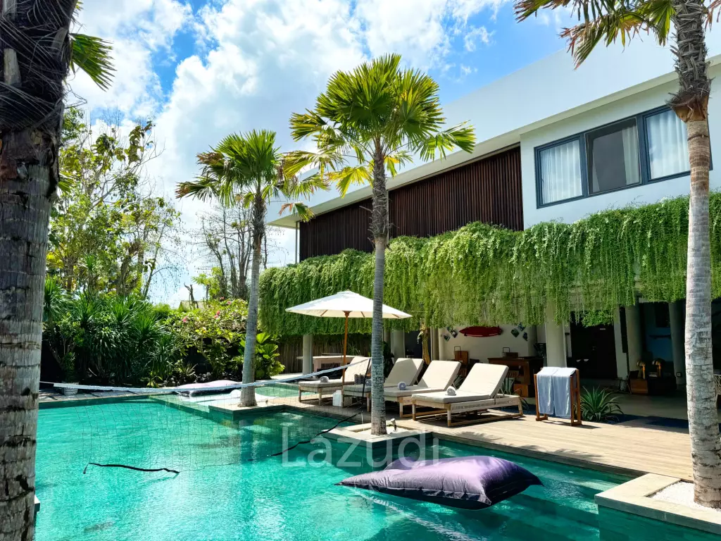 EXPANSIVE COASTAL VILLA WITH MODERN AMENITIES IN BINGIN