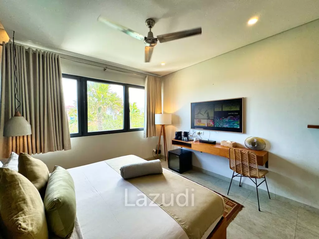 EXPANSIVE COASTAL VILLA WITH MODERN AMENITIES IN BINGIN