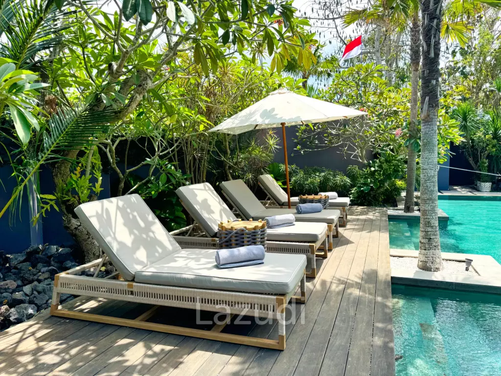 EXPANSIVE COASTAL VILLA WITH MODERN AMENITIES IN BINGIN