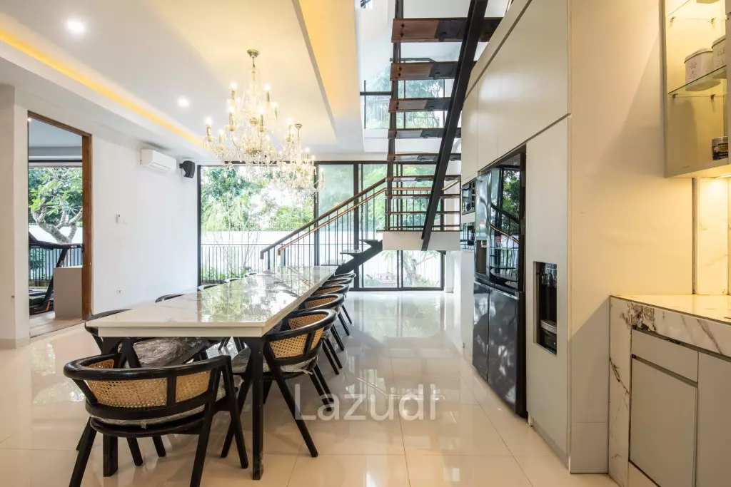 Exquisite 6+1 Bedroom Luxury Villa with Rooftop in GWK Area