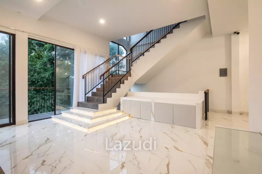 Exquisite 6+1 Bedroom Luxury Villa with Rooftop in GWK Area
