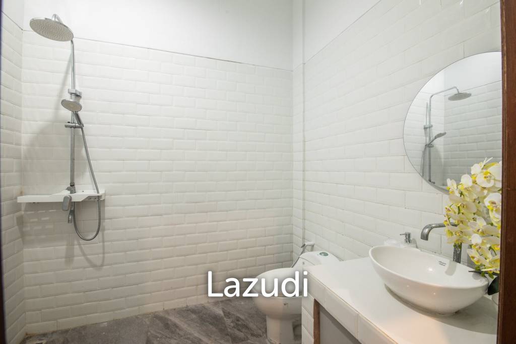 Exquisite 6+1 Bedroom Luxury Villa with Rooftop in GWK Area