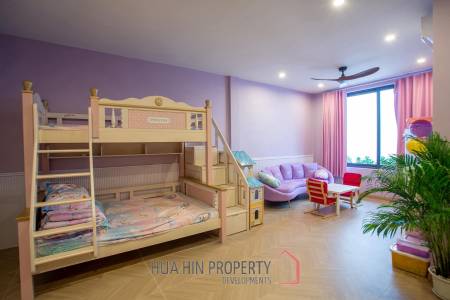Magnificent villa with 5 bedrooms and 6 bathrooms