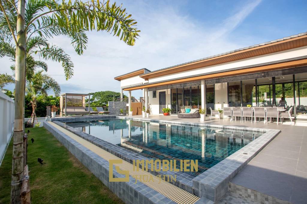 Magnificent villa with 5 bedrooms and 6 bathrooms