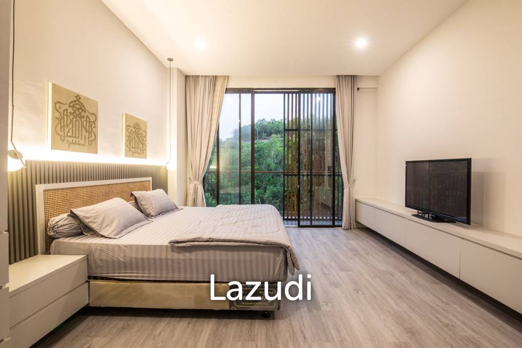 Exquisite 6+1 Bedroom Luxury Villa with Rooftop in GWK Area