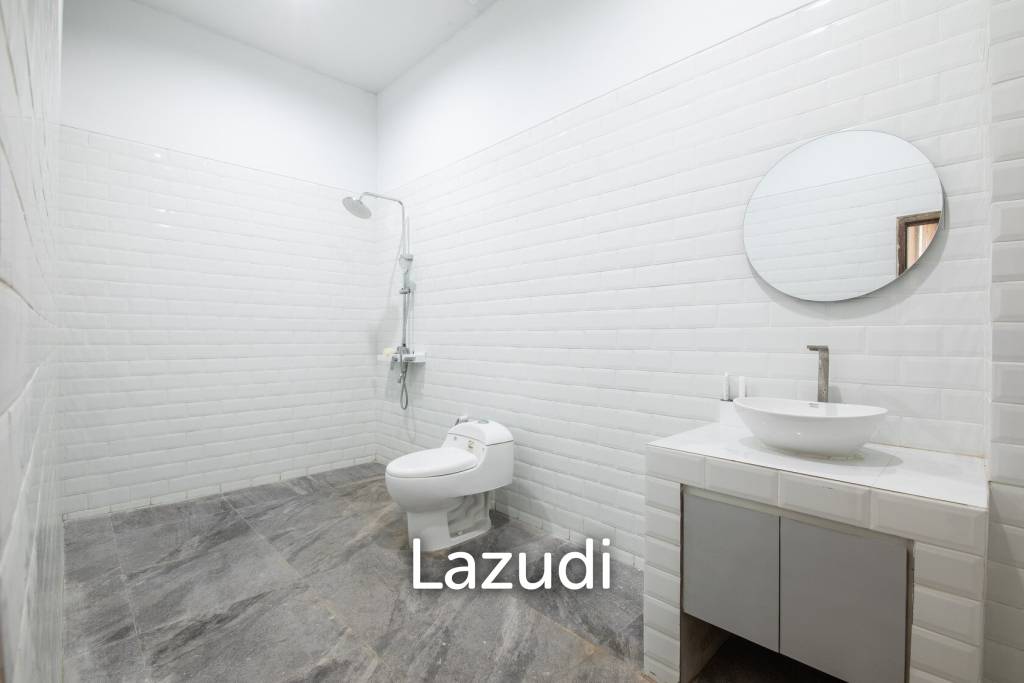 Exquisite 6+1 Bedroom Luxury Villa with Rooftop in GWK Area