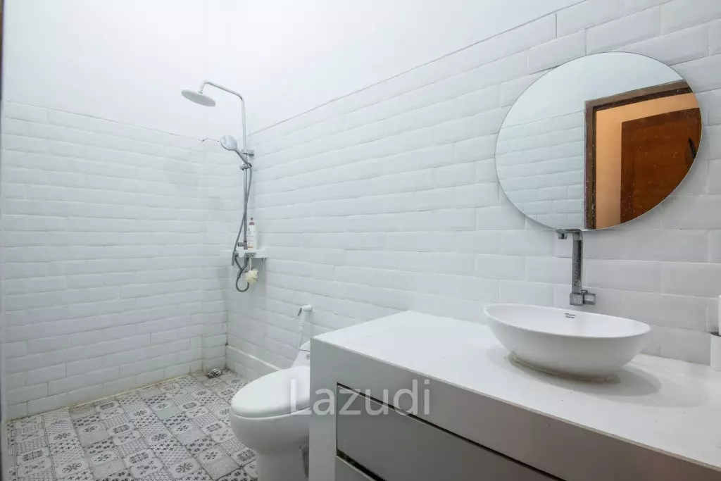 Exquisite 6+1 Bedroom Luxury Villa with Rooftop in GWK Area
