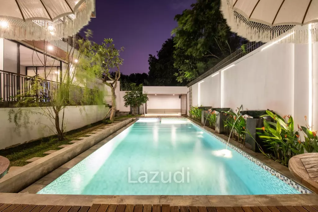 Exquisite 6+1 Bedroom Luxury Villa with Rooftop in GWK Area