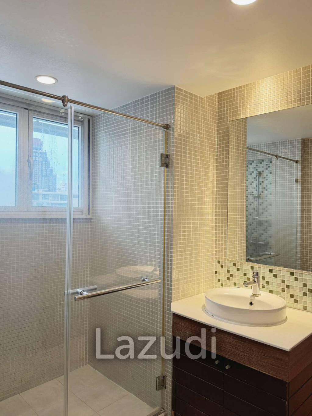 3 Bed 3 Bath 166.70 SQ.M Avenue 61 Condominium