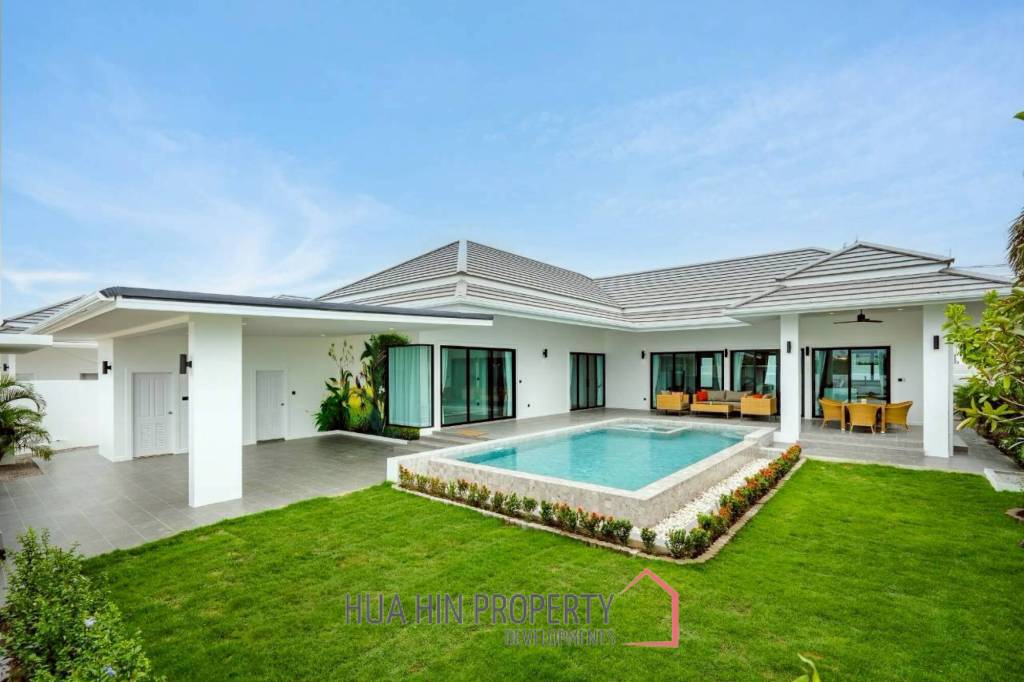 Luxury Villa in Botanica Hua Hin Thap Tai