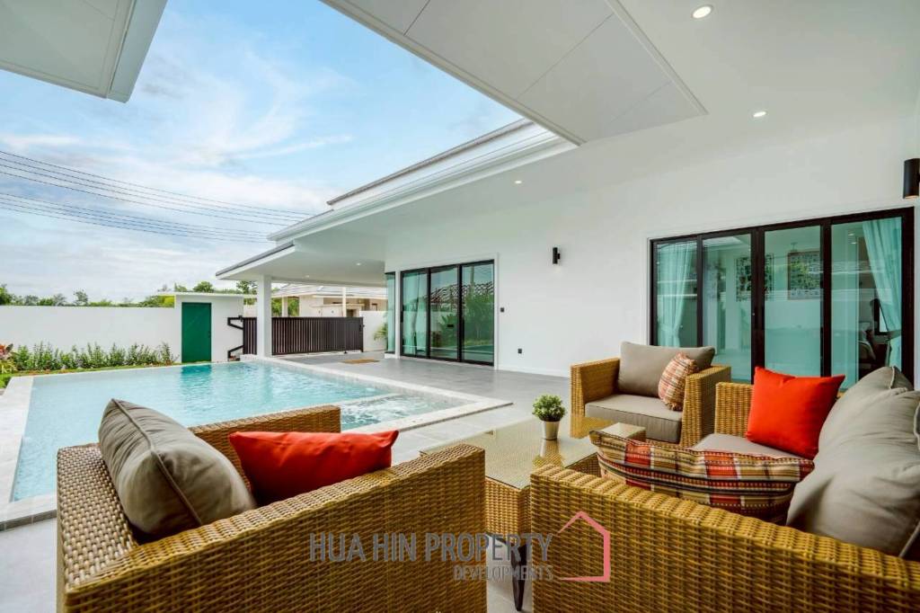 Luxury Villa in Botanica Hua Hin Thap Tai
